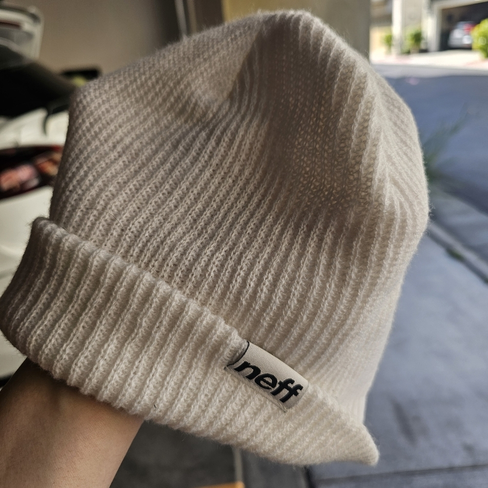Neff White Ribbed Beanie - Picture 6 of 6
